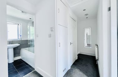 Farnborough Road, Clifton, Nottingham - Image 2